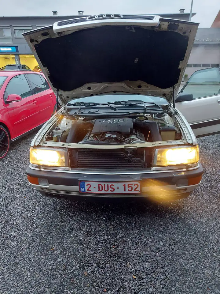 Audi V8 sedan, foto 12