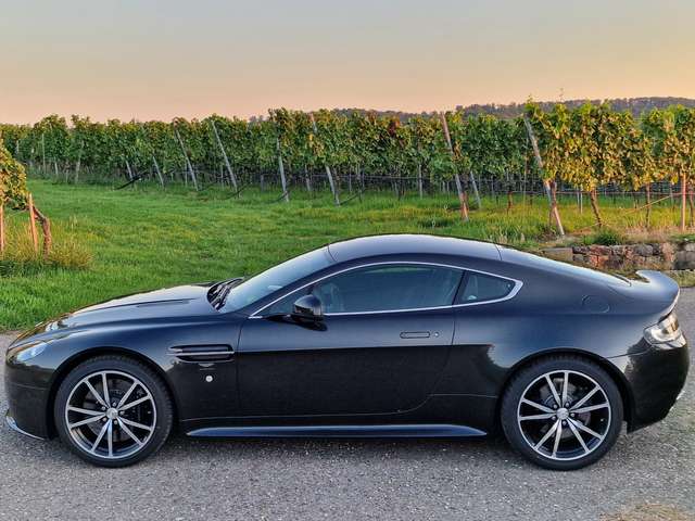 Aston Martin Vantage Vantage S Edition SP10 V8
