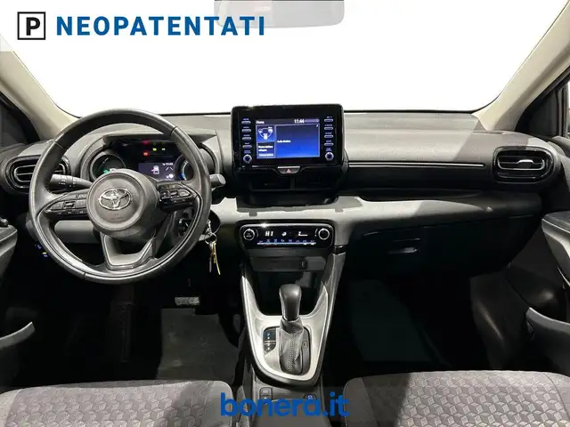 Toyota Yaris view 17