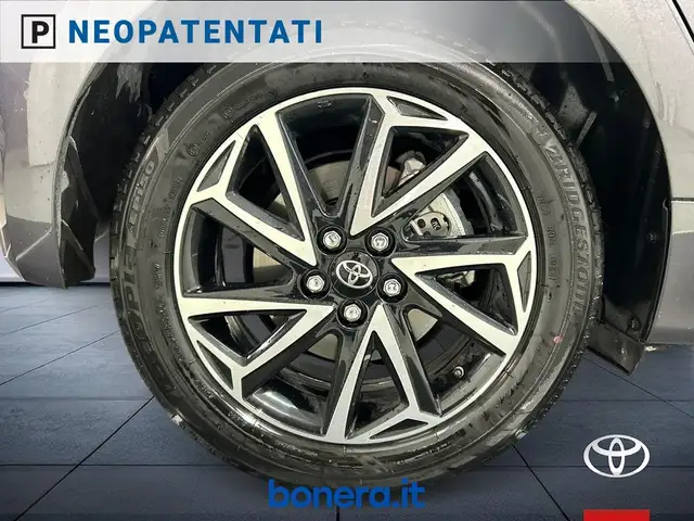 Toyota Yaris view 12