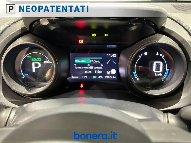Toyota Yaris view 20