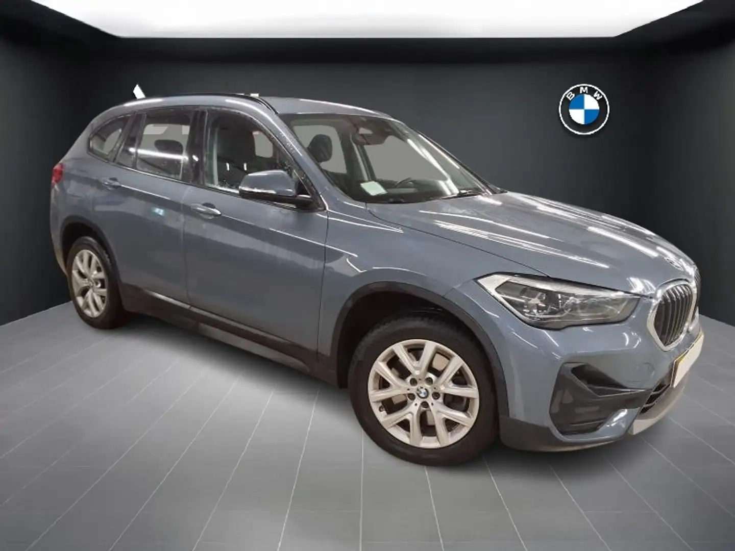 BMW X1 sDrive20i 2021 Advantage Gris - 2