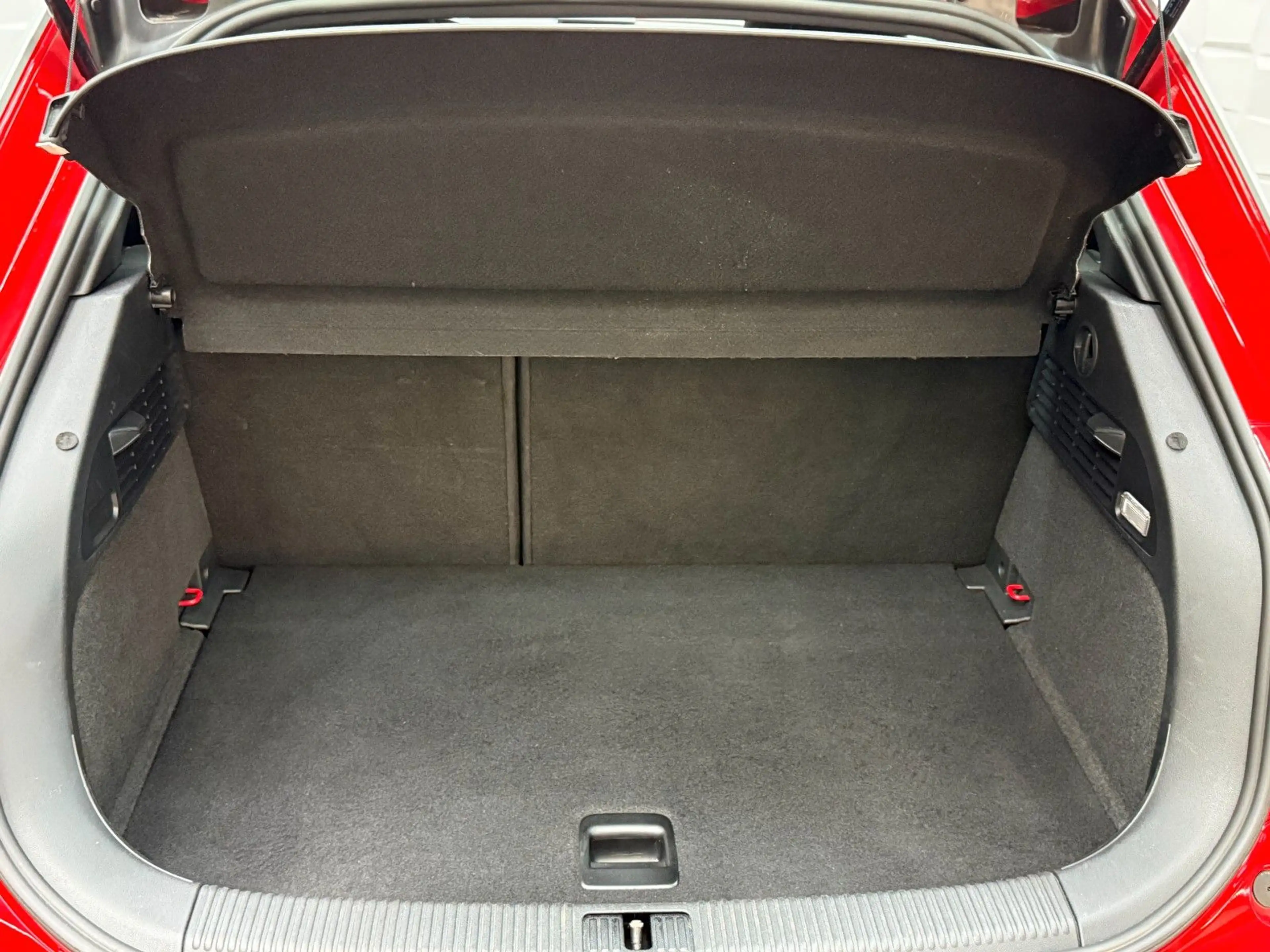 Audi A1 ambition S-Line Xenon Navi PDC SHZ 8-fach — photo 14
