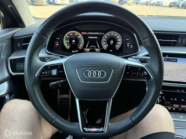 Audi A6 view 13