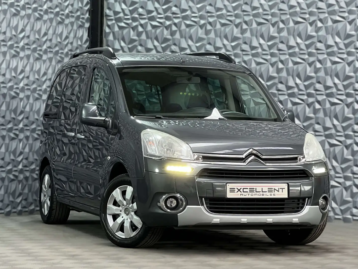 Citroen Berlingo 1.6i Attraction/AIRCO/LED/PDC/GARANTIE 12 MOIS// Gris - 2