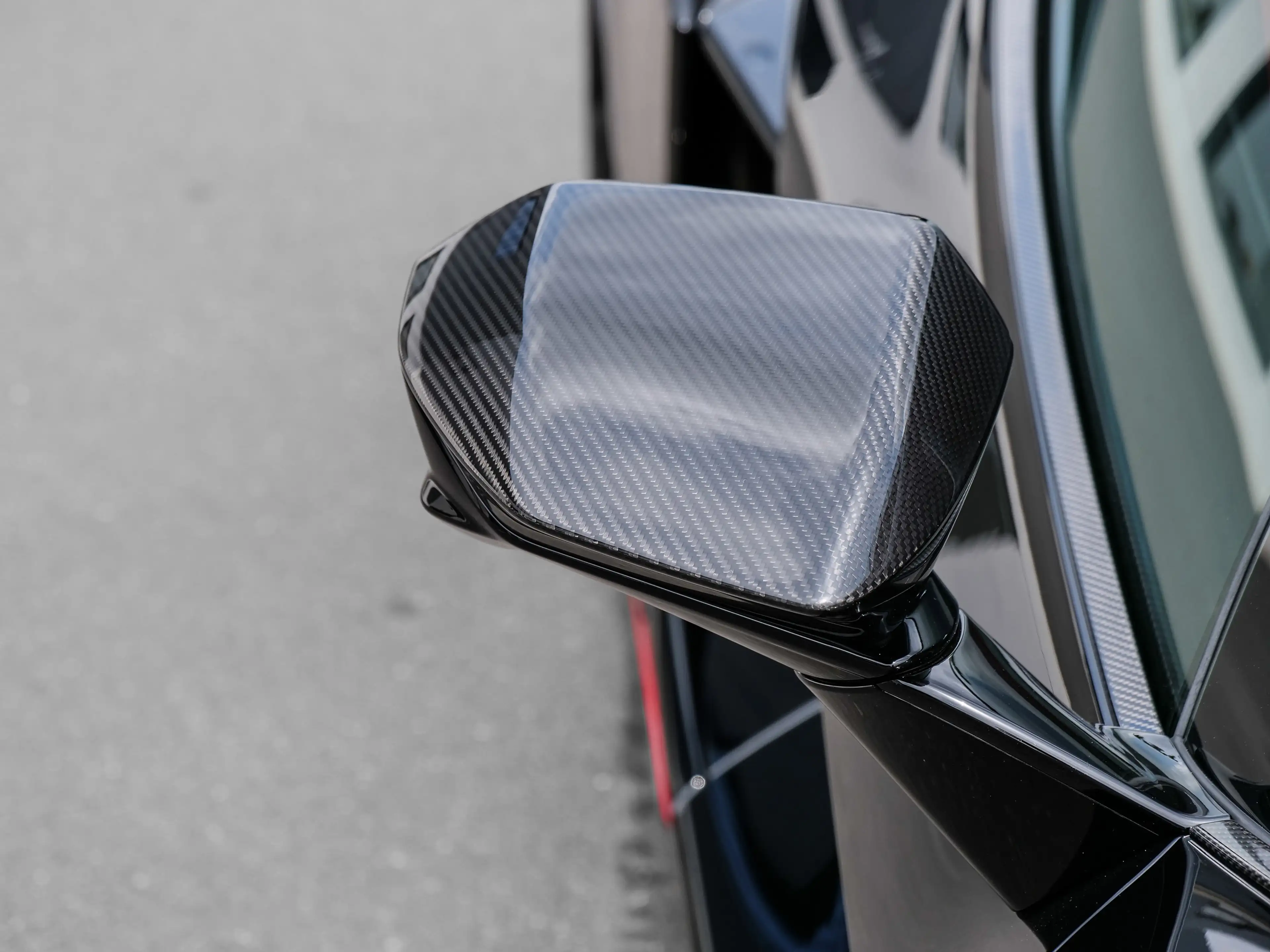 Lamborghini Revuelto Nero Noctis, Carbon, Corsa Tex — photo 13