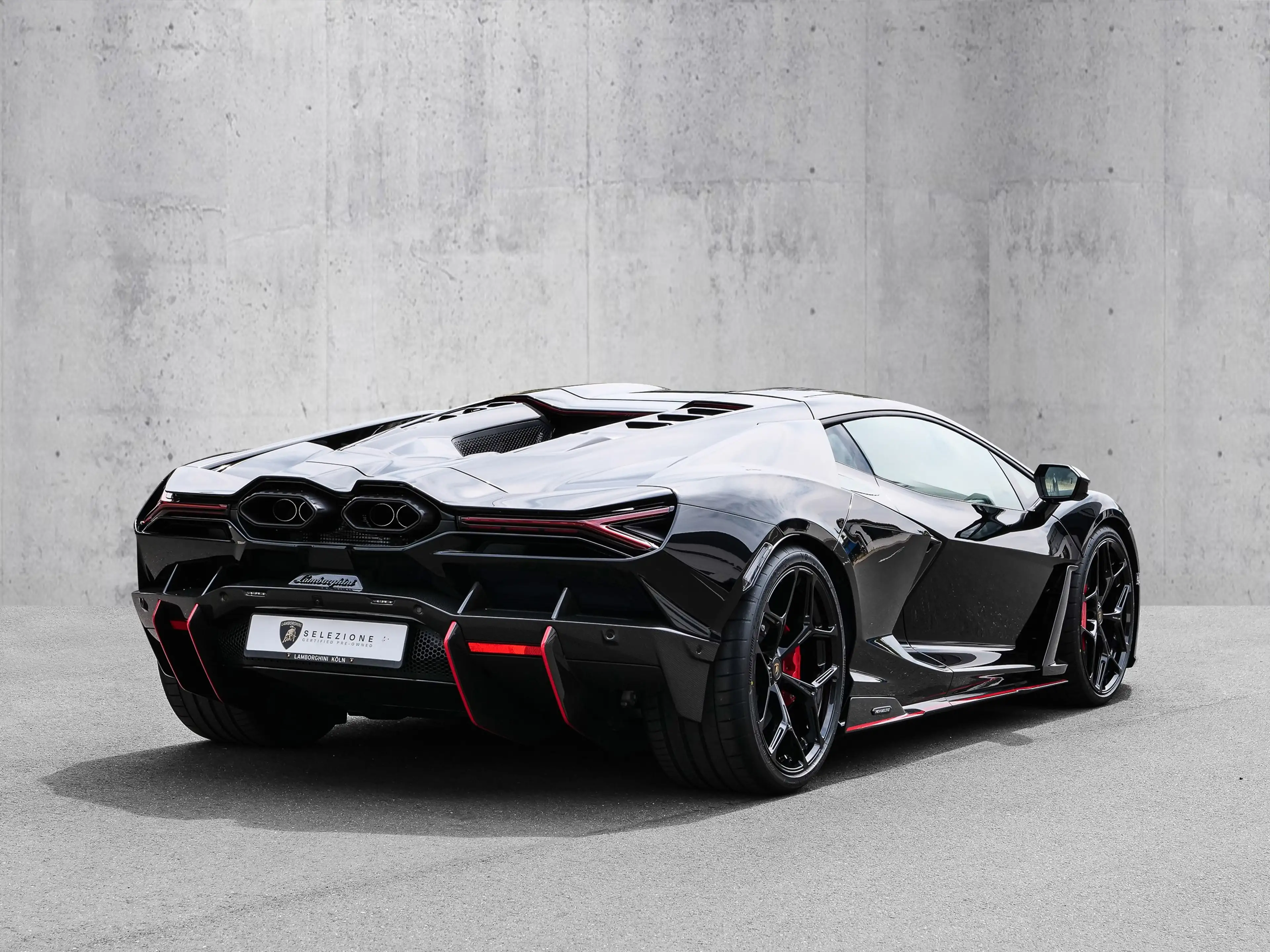 Lamborghini Revuelto Nero Noctis, Carbon, Corsa Tex — photo 3