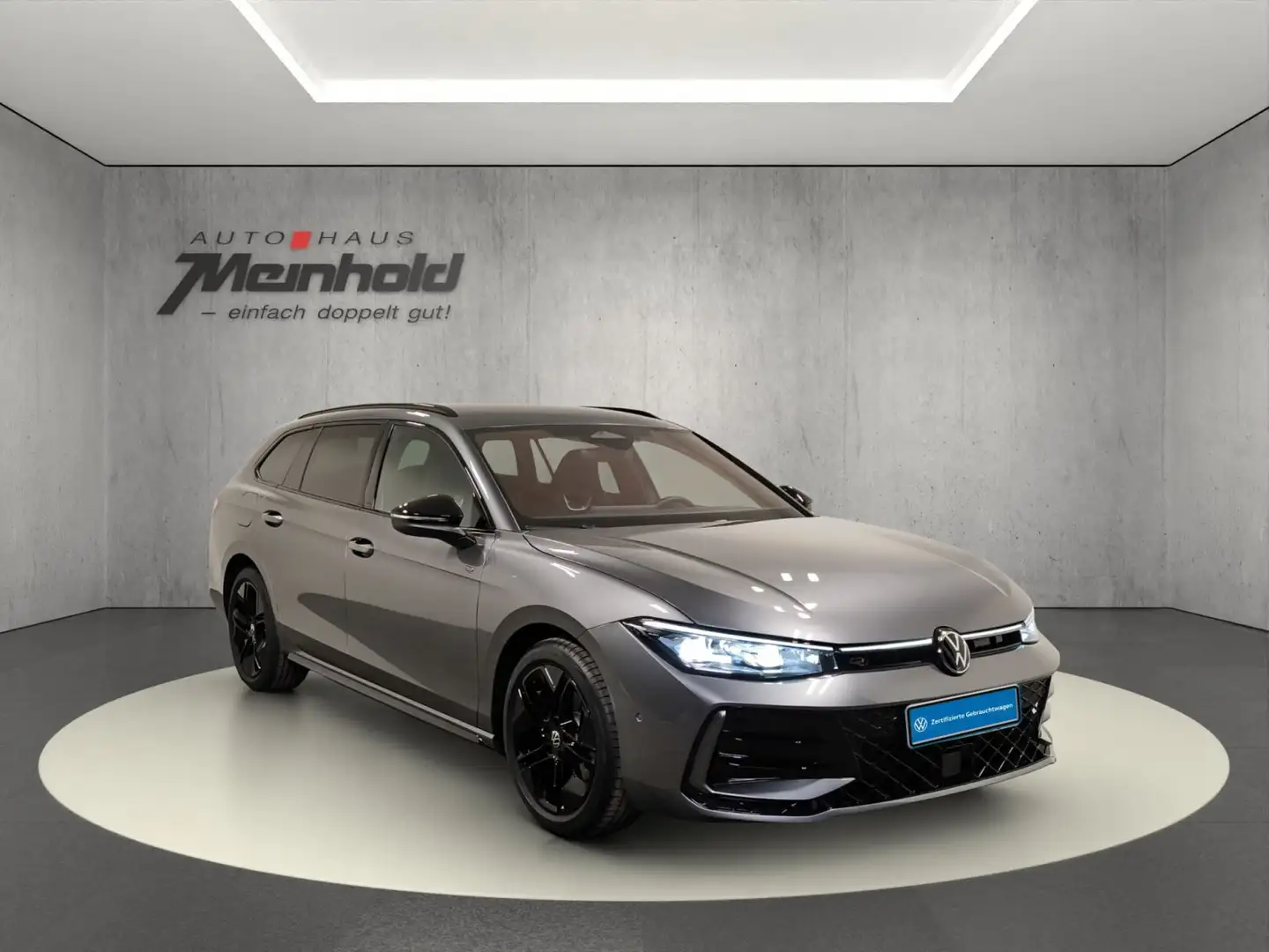 Volkswagen Passat Variant 2.0 TDI DSG R-Line Black Style Grey - 2