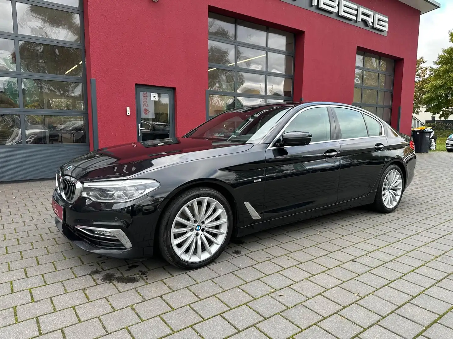 BMW 540 d xDrive Lim. Luxury Line/ACC/HUD/360°/AHK/ Schwarz - 1