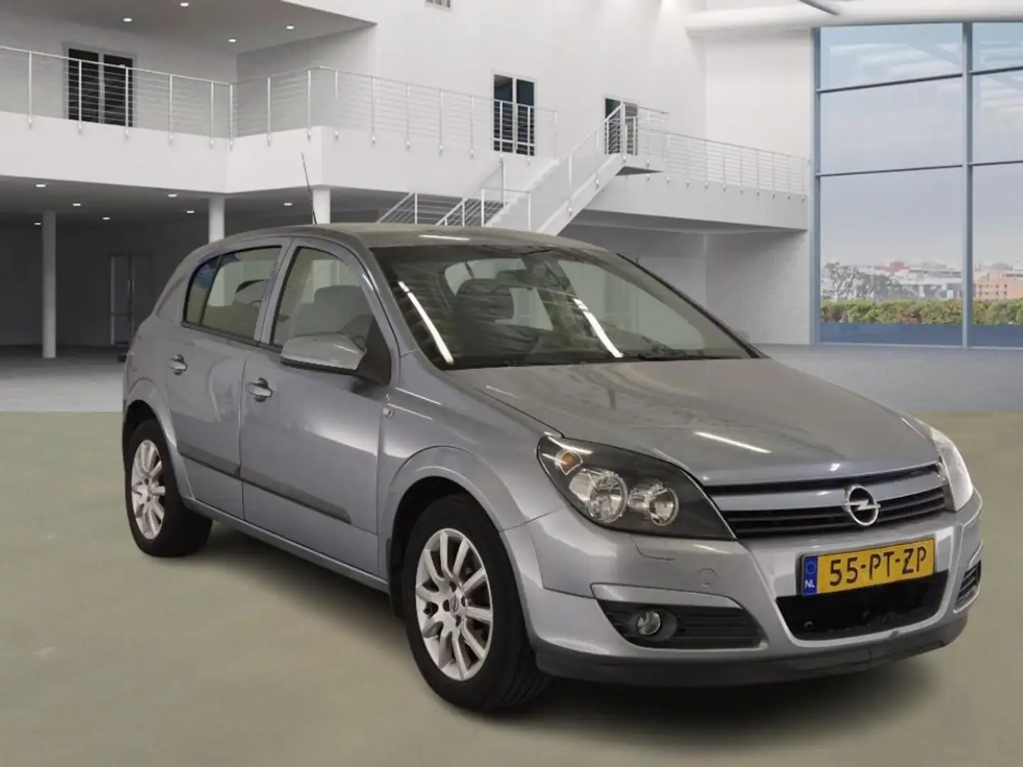 Opel Astra 1.6 Enjoy CARPLAY AIRCO NAVI CRUISE TREKHAAK 2 X S Grijs - 2