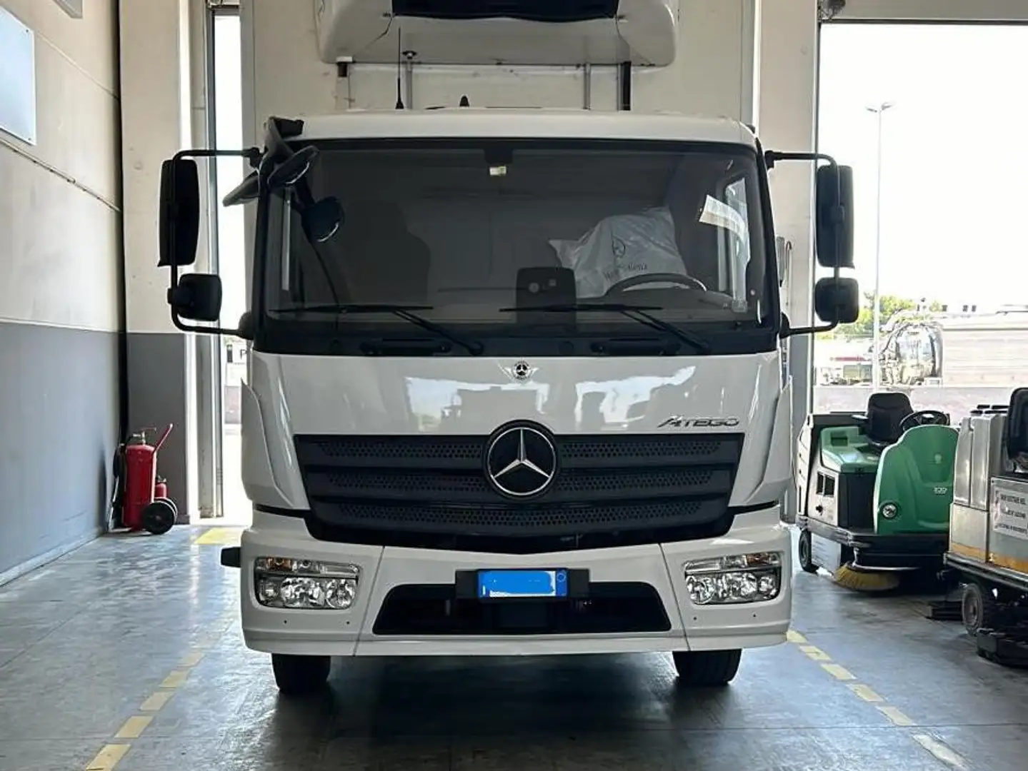 Mercedes-Benz ATEGO 1221 FRIGO Blanco - 1