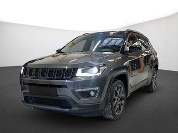 S Plug-In Hybrid 4WD