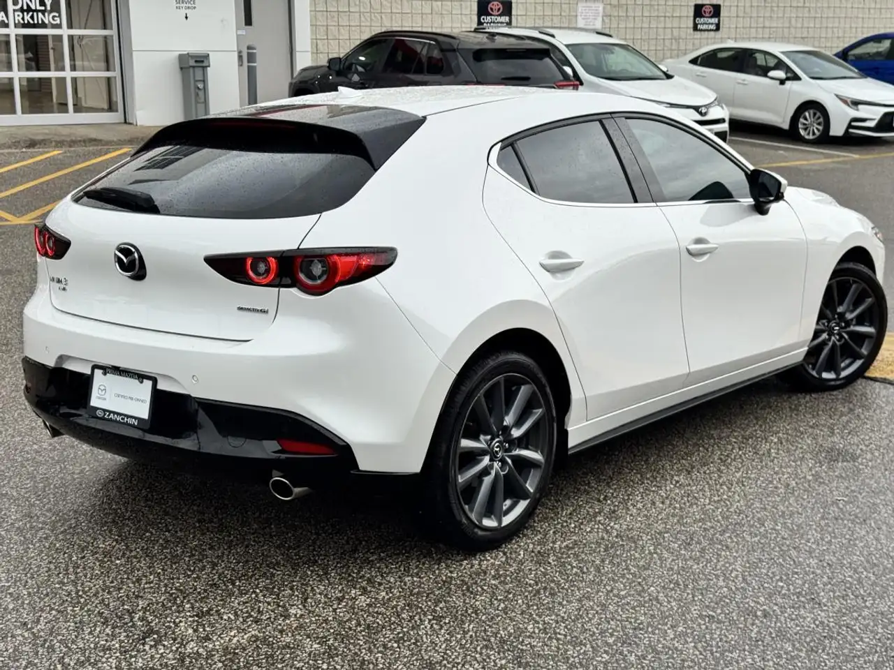 Mazda 3 снимка Mazda 3