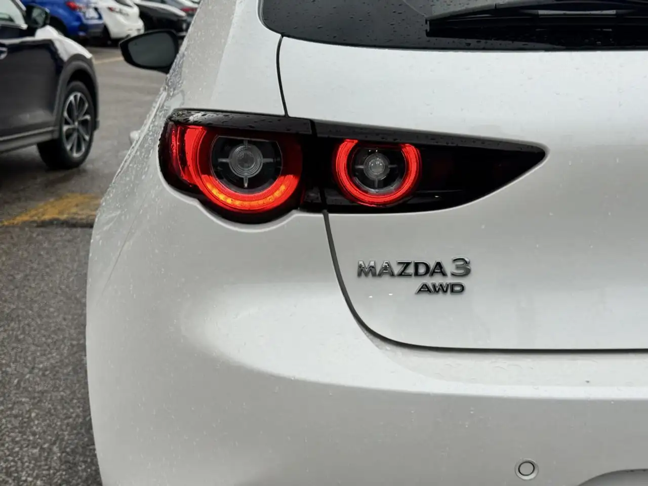 Mazda 3 снимка Mazda 3