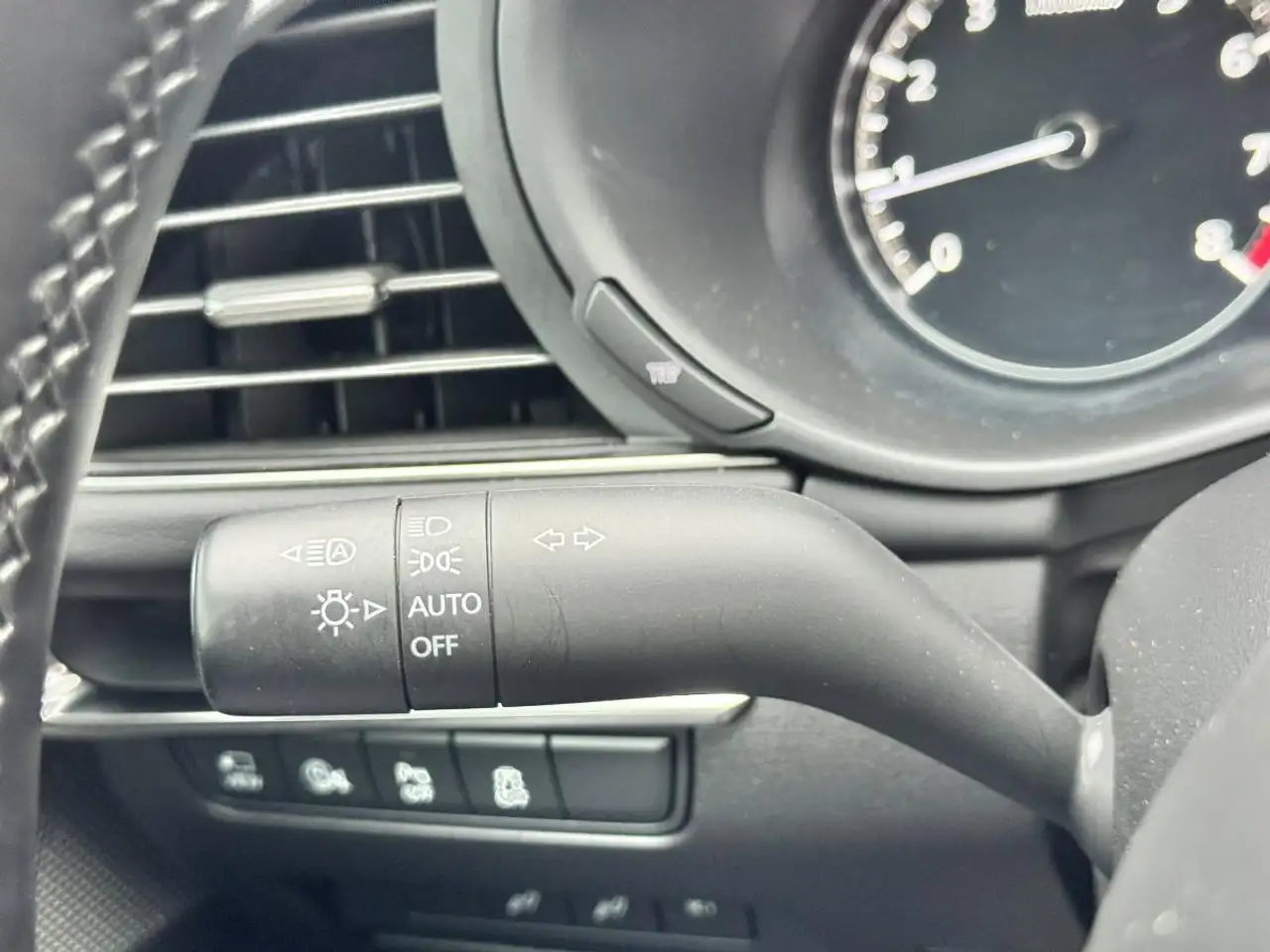 Mazda 3 снимка Mazda 3