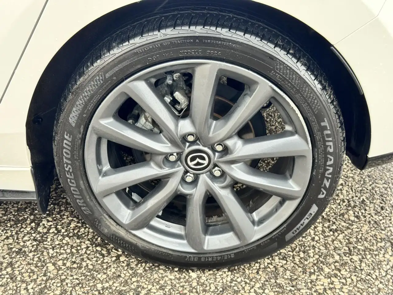 Mazda 3 снимка Mazda 3