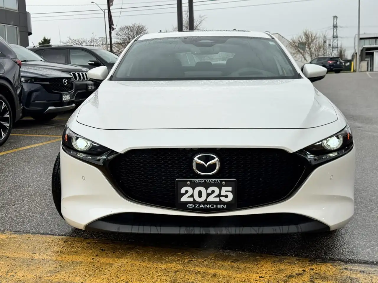 Mazda 3 снимка Mazda 3