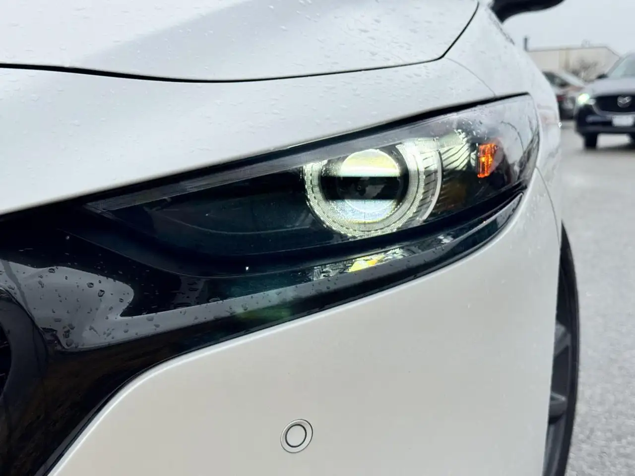Mazda 3 снимка Mazda 3