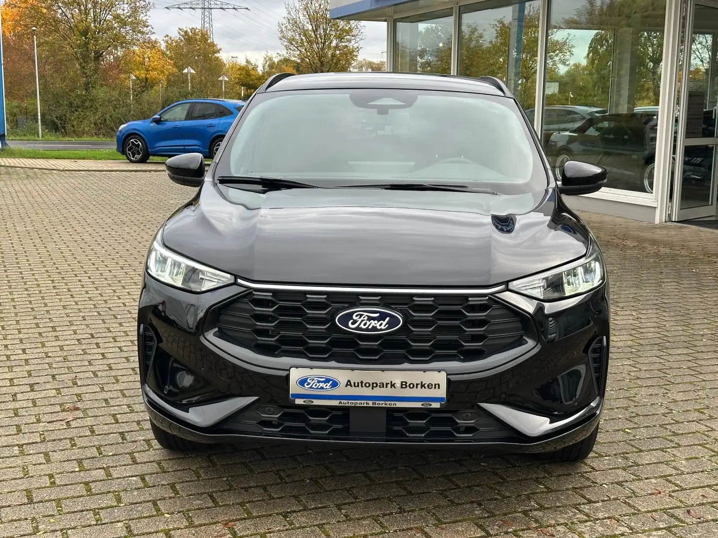 Ford Kuga Plug-In Hybrid ST-Line  AHK Winter Paket Schwarz - 2