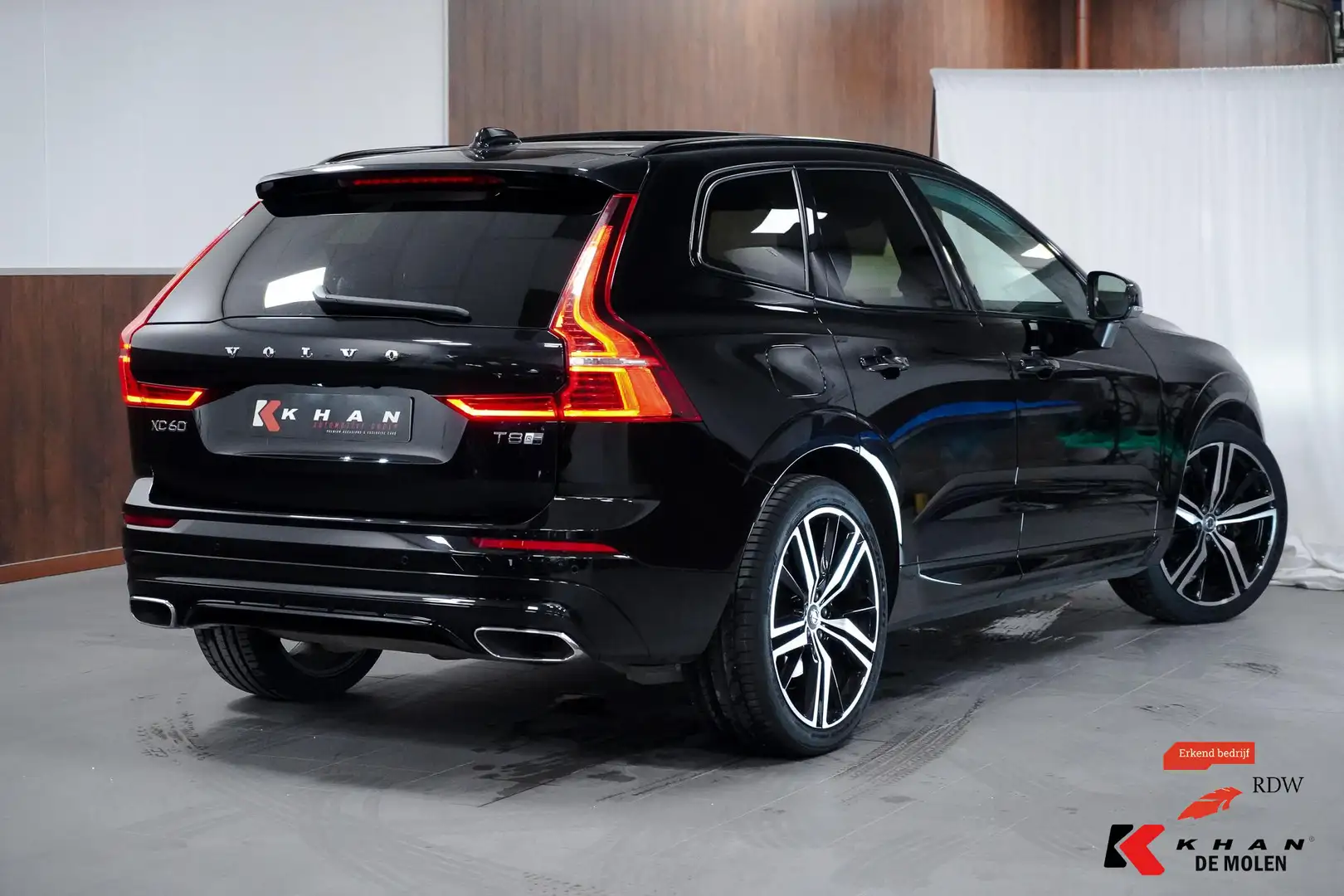 Volvo XC60 2.0 T8 AWD R-Design Lucht|Pano|Memory|Leder|Dodeho - 2