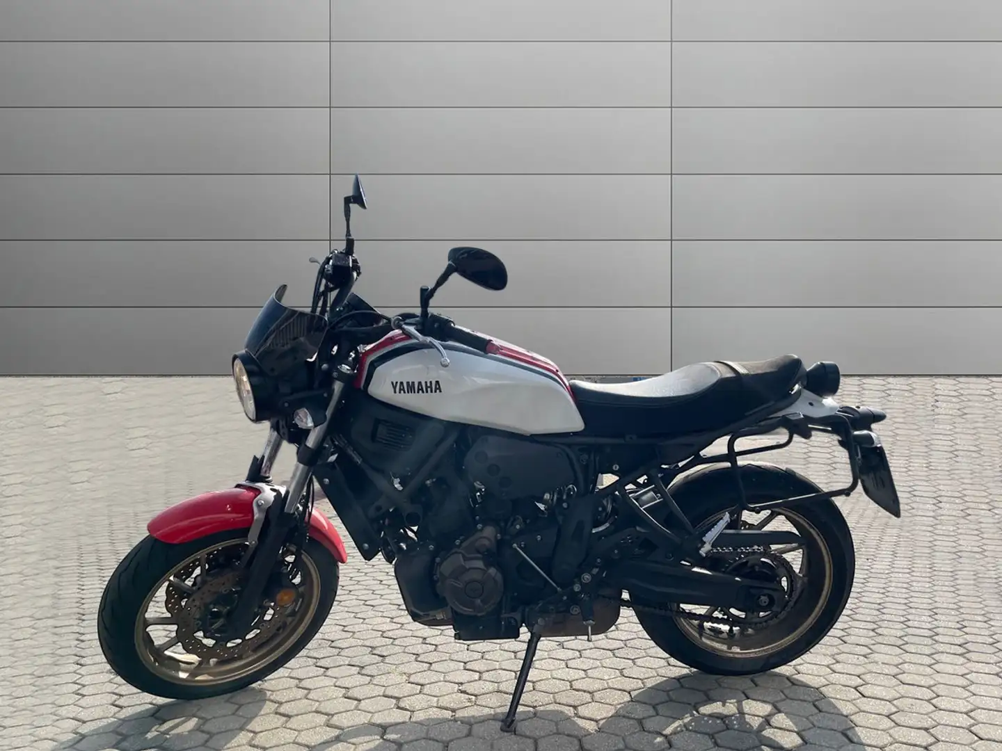 Yamaha XSR 700 Abs Bianco - 1