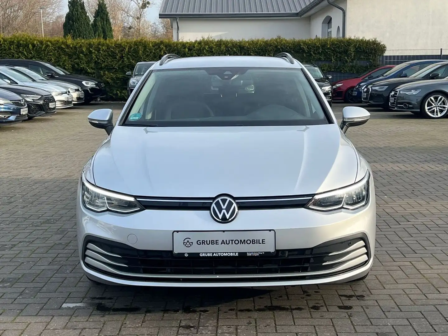 Volkswagen Golf VIII Variant Life DSG*LED*NAV*SHZ*ACC Silber - 2