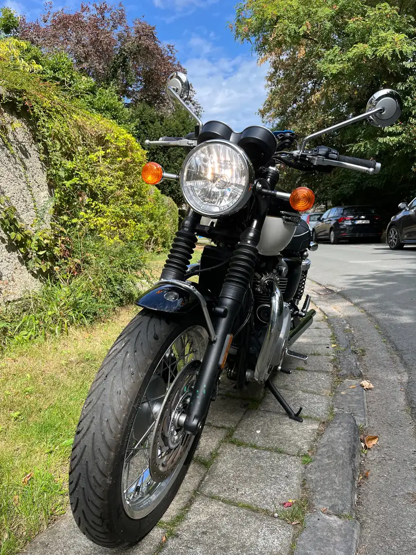Triumph Bonneville T120 Noir - 2