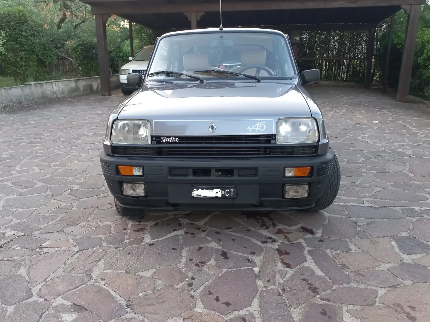 Renault R 5 alpine turbo - 2
