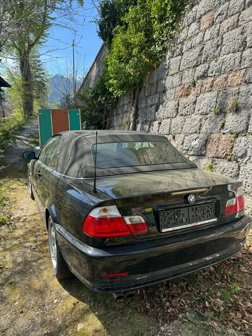 BMW 320 Ci Schwarz - 2