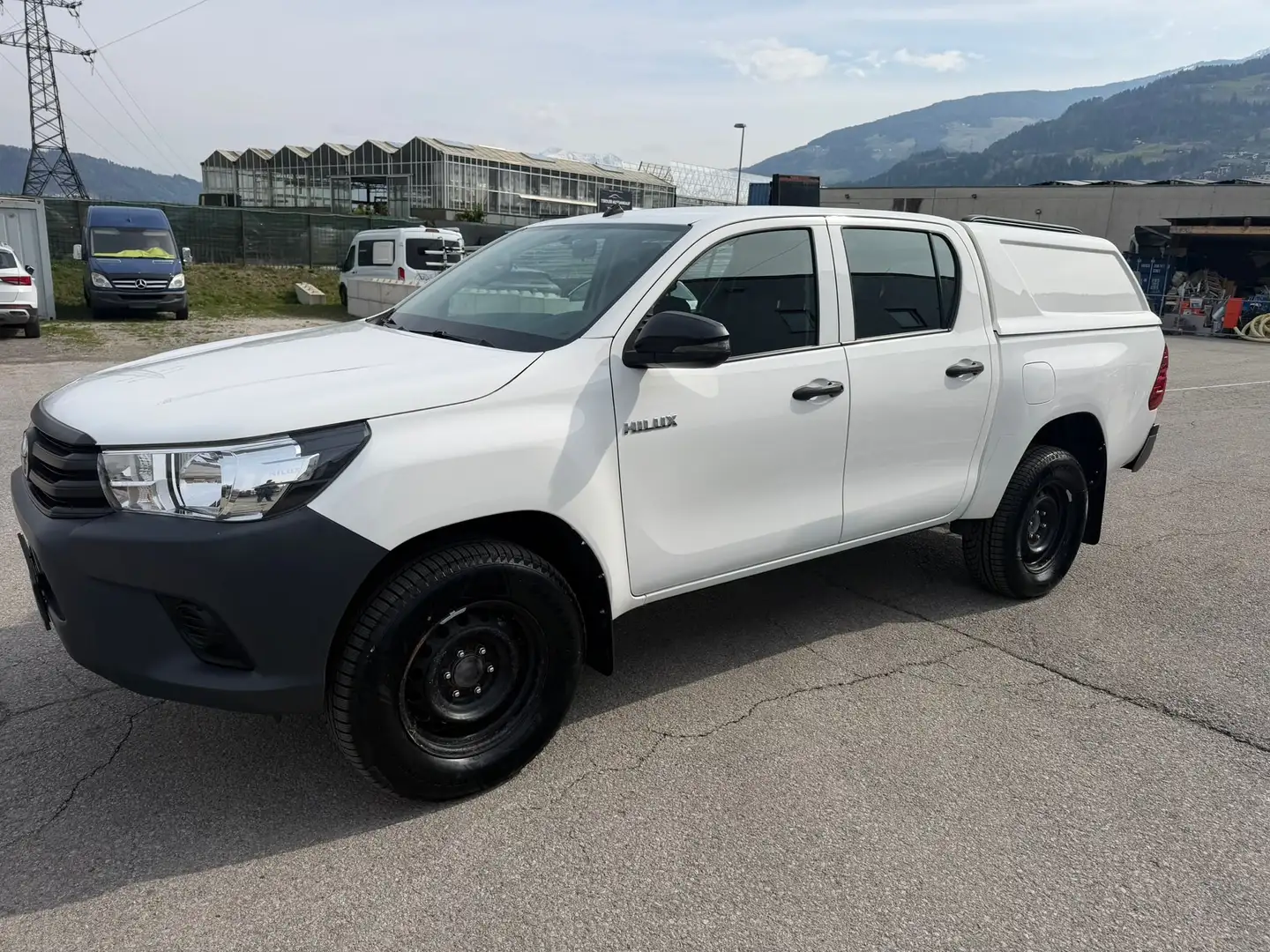 Toyota Hilux Double Cab Duty 4x4 23.500€ NETTO Weiß - 2