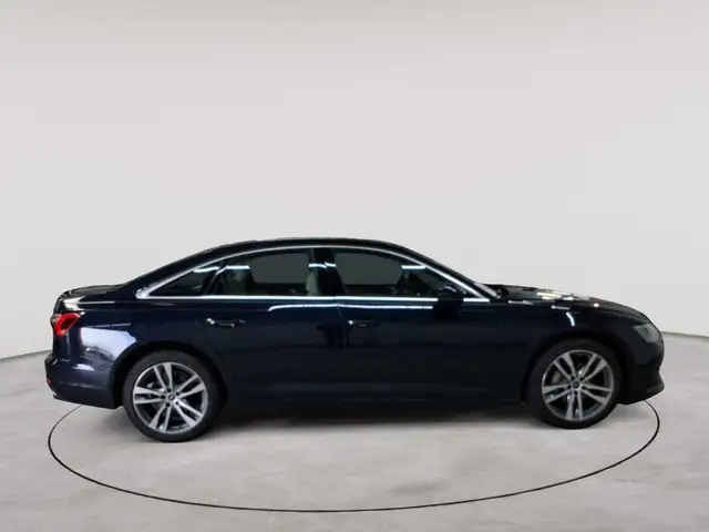 Audi A6 view 3