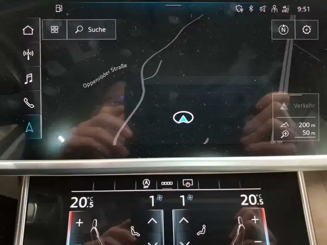 Audi A6 view 12