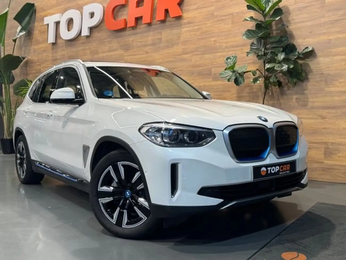 BMW iX3 Beige - 1