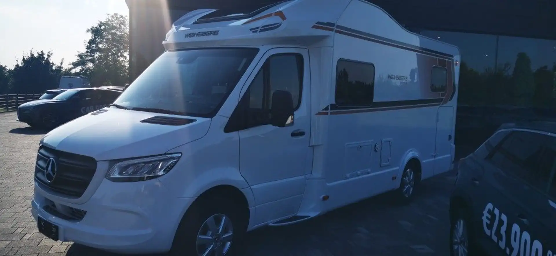 Weinsberg SEMINTEGRALE CARA COMPACT 640 MEG EDITION PEPPER Weiß - 2