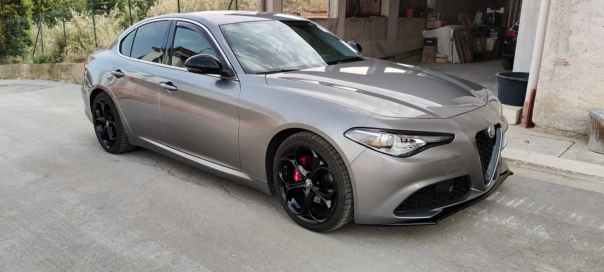 Alfa Romeo Giulia Giulia 2017 2.2 t Super 180cv auto Grigio - 1