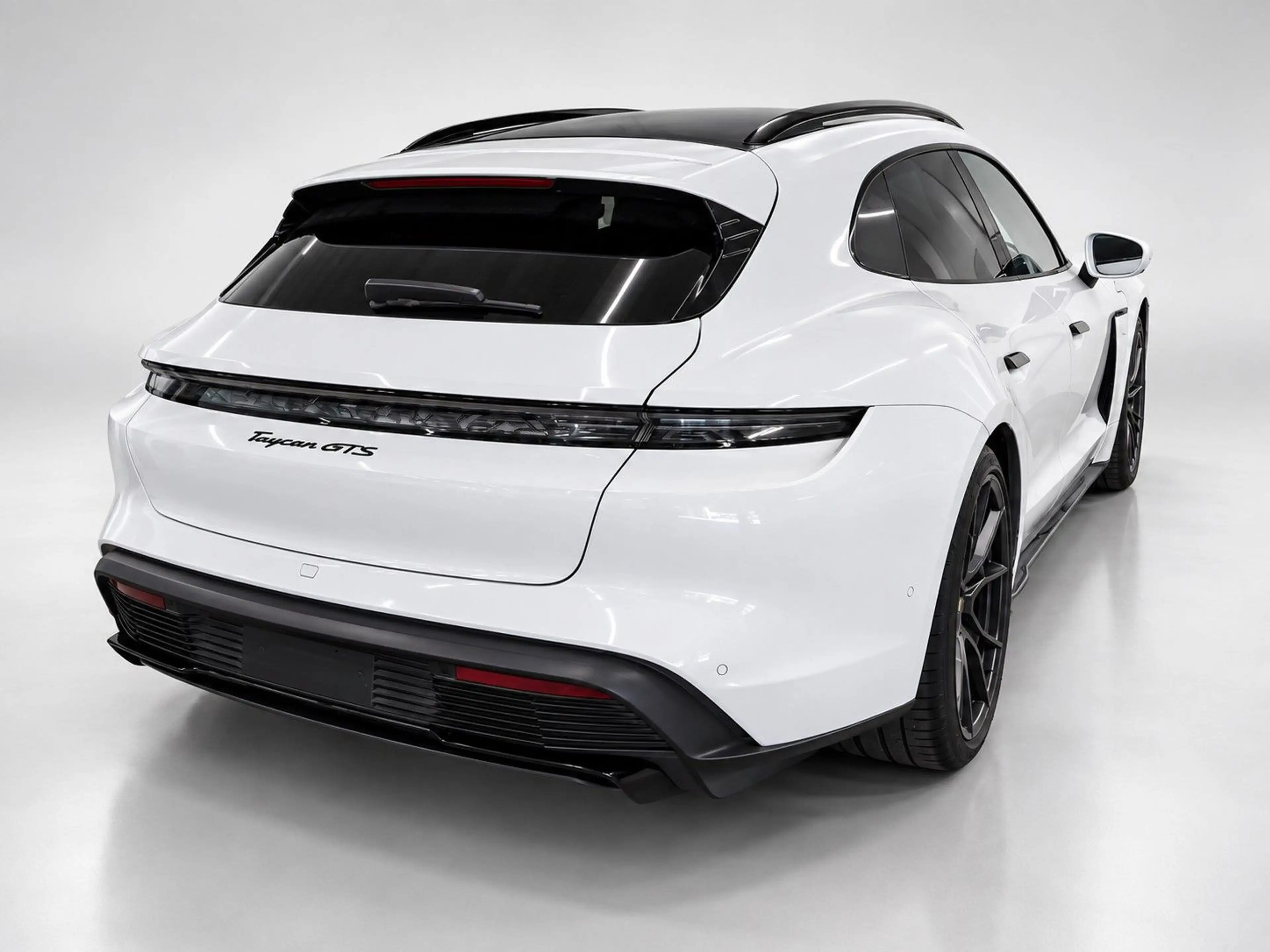 Porsche Taycan Sport Turismo GTS — photo 3