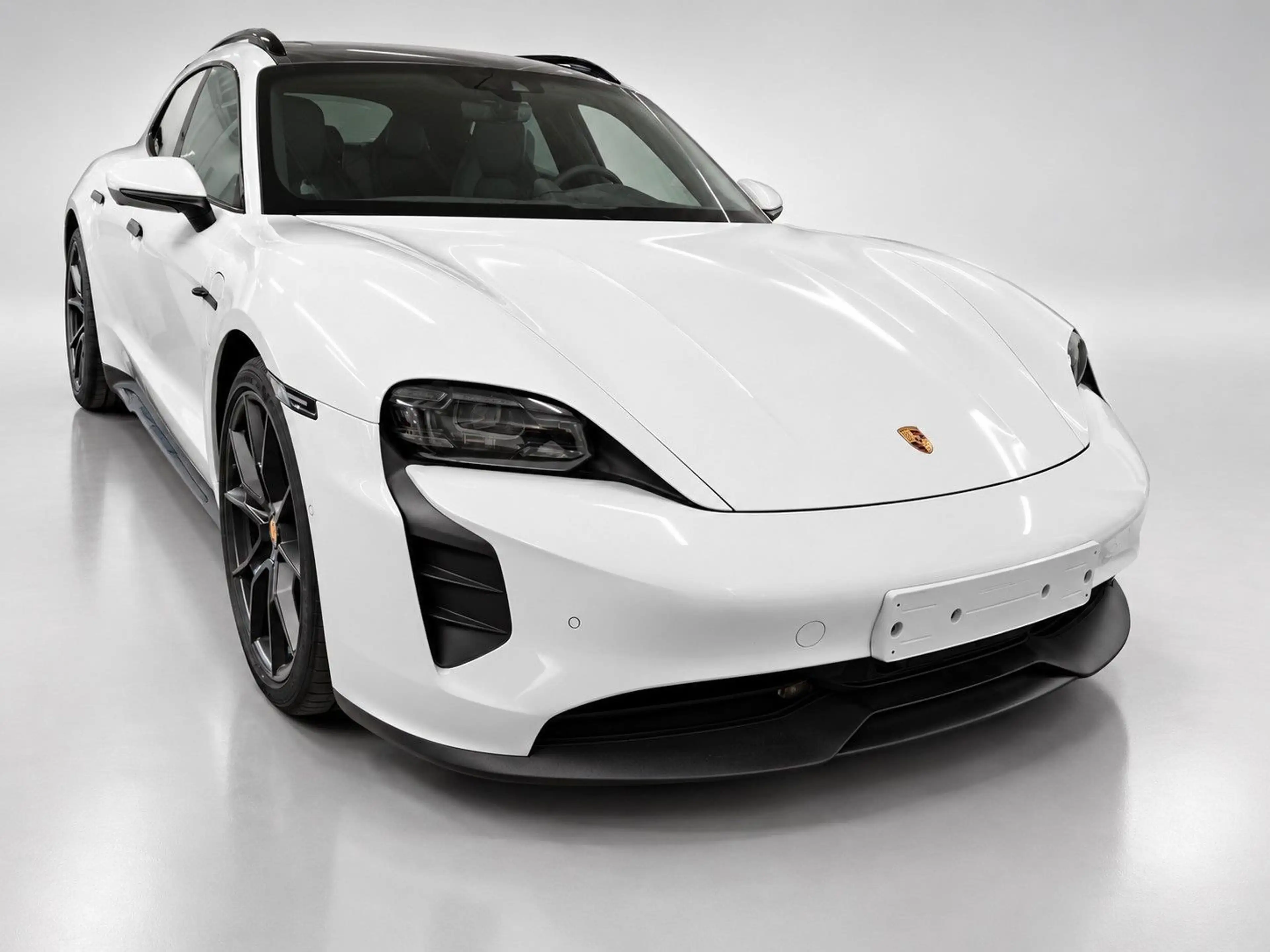 Porsche Taycan Sport Turismo GTS — photo 4