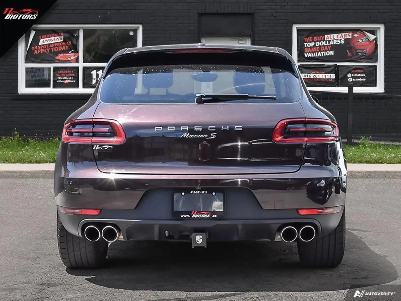 Porsche Macan photo Porsche Macan