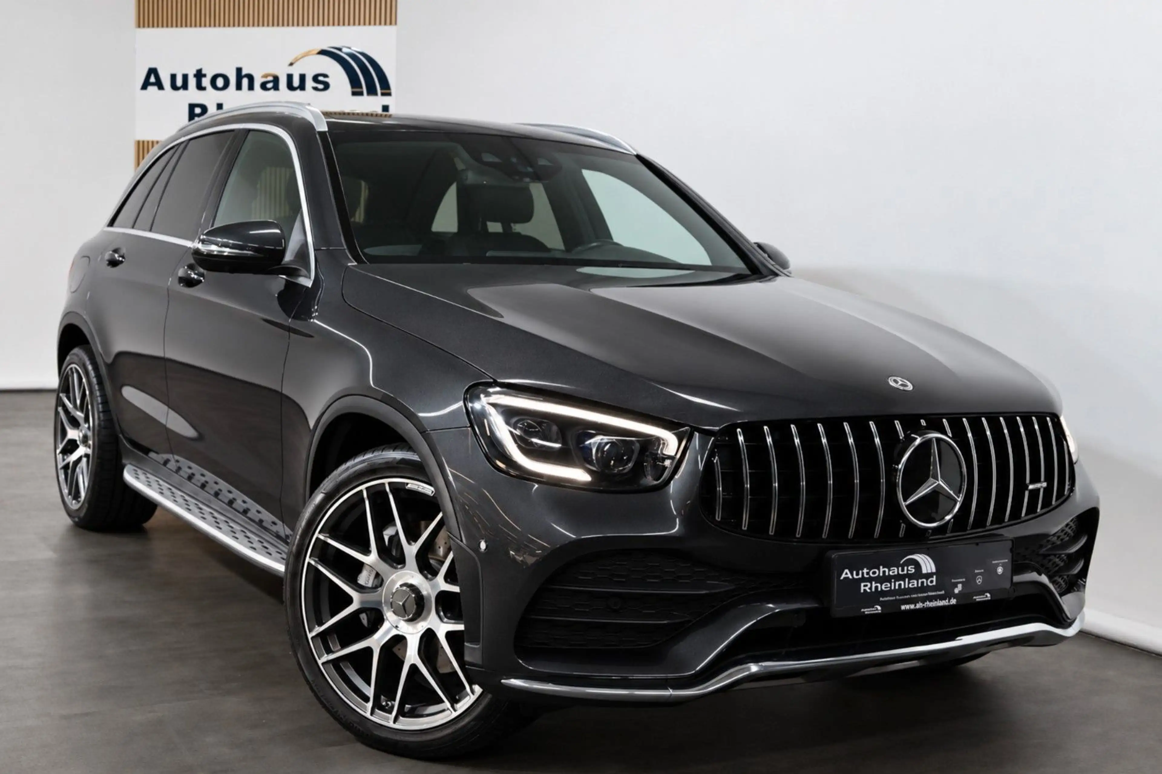 Mercedes-Benz GLC 300 GLC300 4Matic AMG*360°KAMERA*PANORAMA*MBUX*AHK* — photo 2