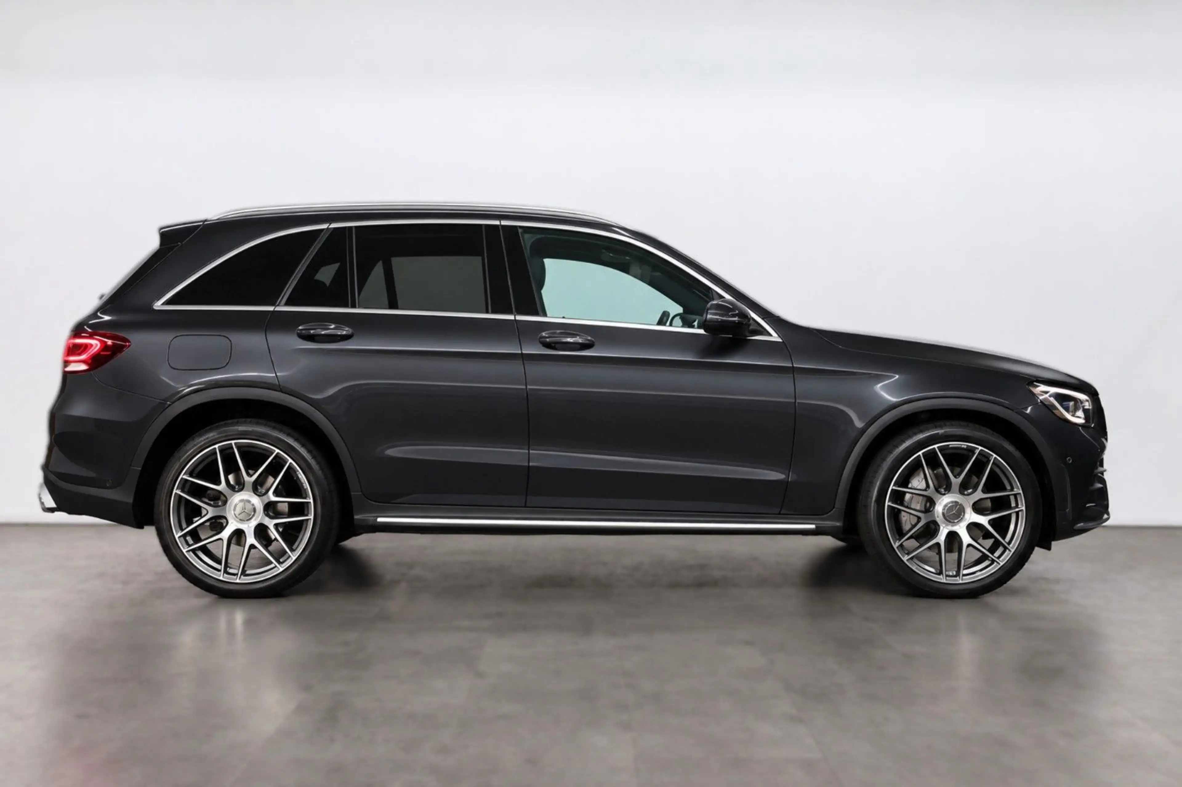 Mercedes-Benz GLC 300 GLC300 4Matic AMG*360°KAMERA*PANORAMA*MBUX*AHK* — photo 10