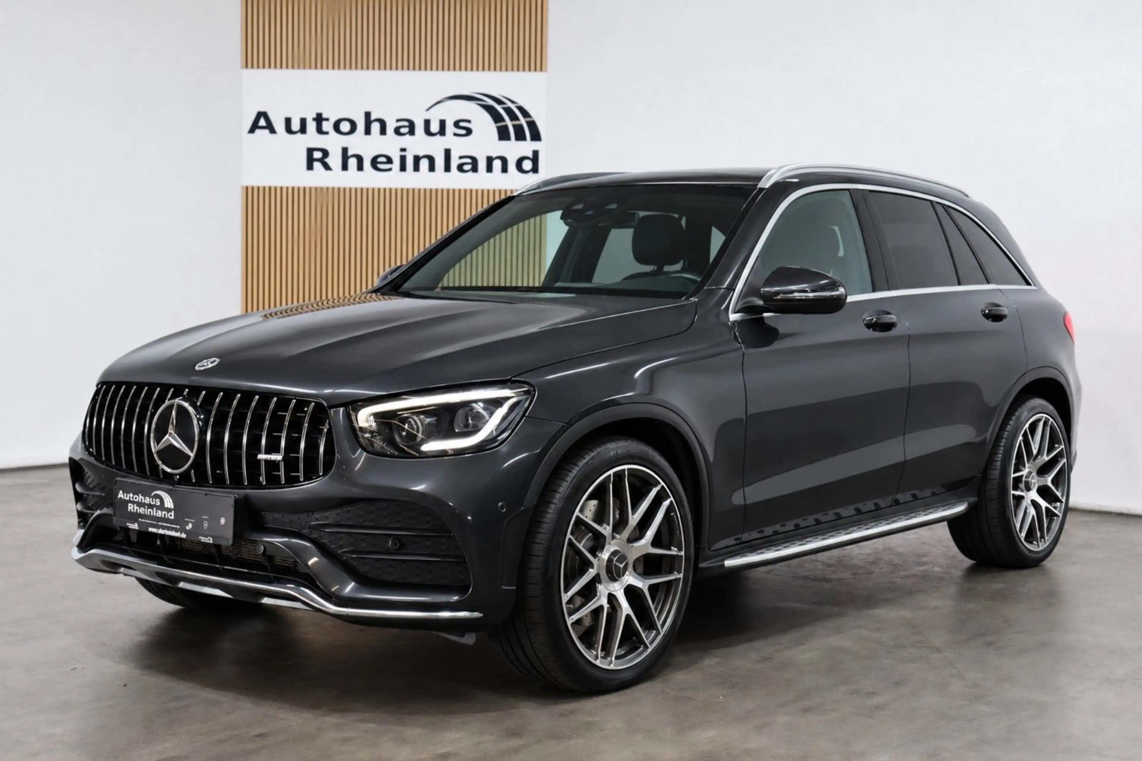Mercedes-Benz GLC 300 GLC300 4Matic AMG*360°KAMERA*PANORAMA*MBUX*AHK* — photo 6