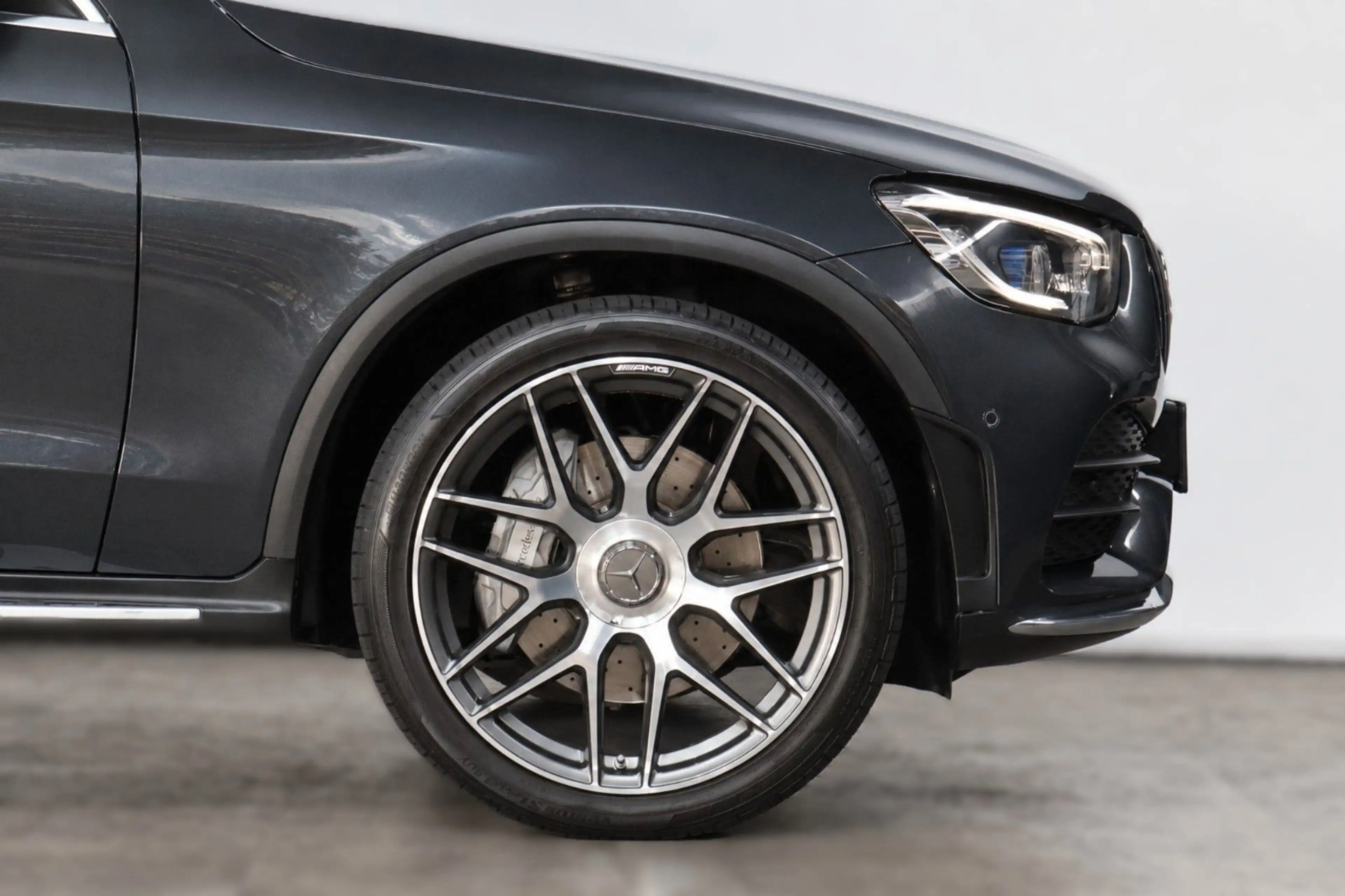Mercedes-Benz GLC 300 GLC300 4Matic AMG*360°KAMERA*PANORAMA*MBUX*AHK* — photo 11