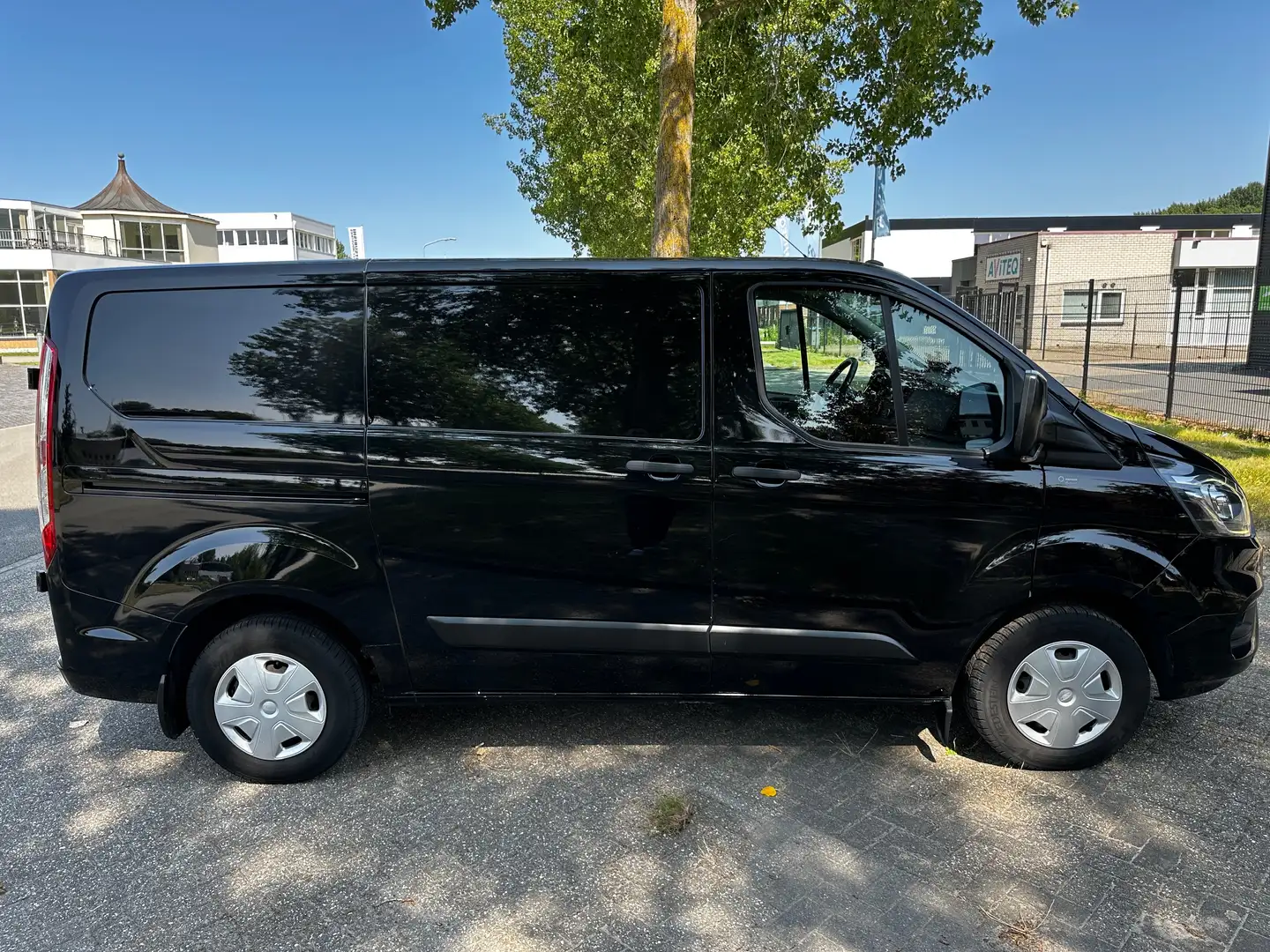 Ford Transit Custom Transit Custom 280 2.0 TDCI L1H1 Tr Zwart - 2