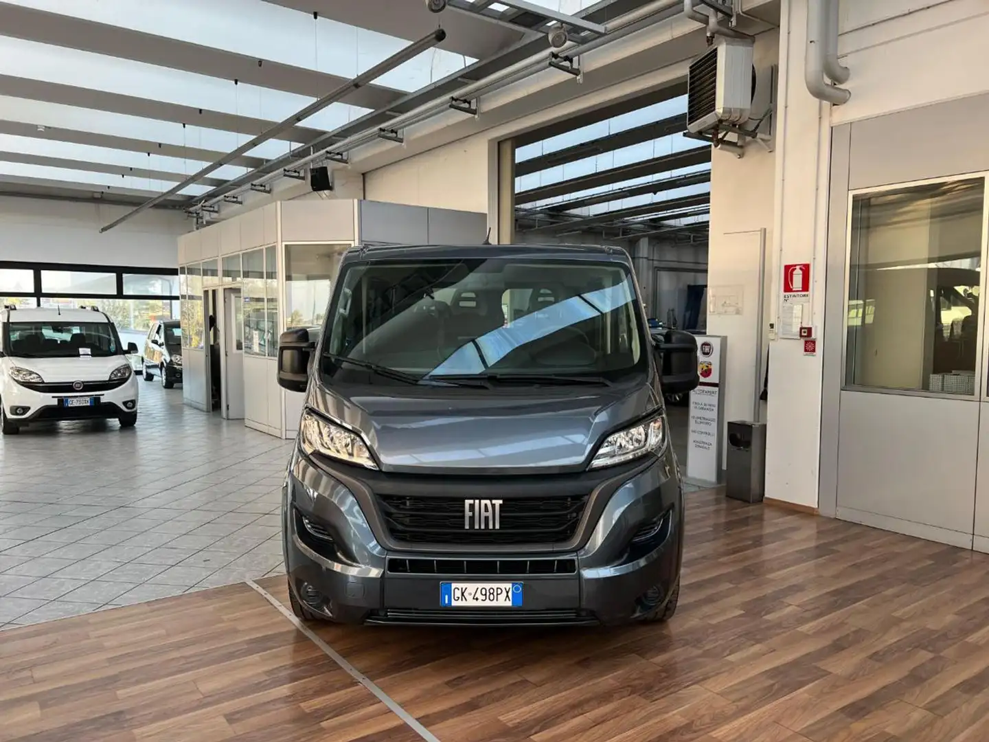 Fiat Ducato 2.2 Mjt 140CV 9 POSTI 2PorteLaterali+Gancio Tr Gris - 2