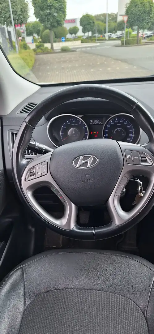 Hyundai iX35 1.6 2WD 5 Star Edition Weiß - 2
