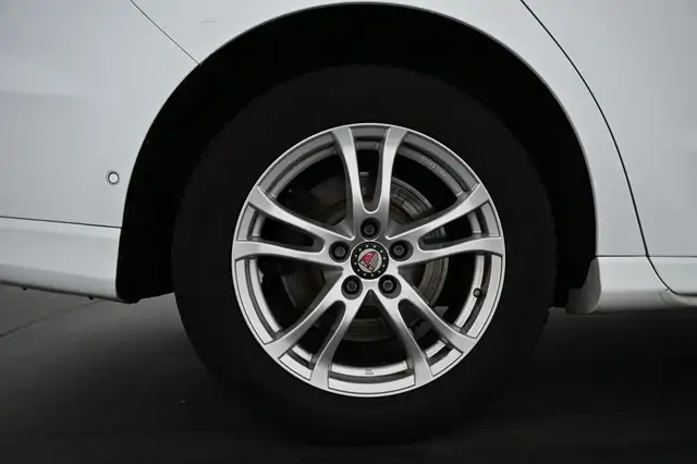 Ford S-Max view 15