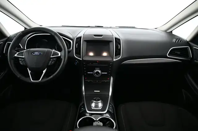 Ford S-Max view 17