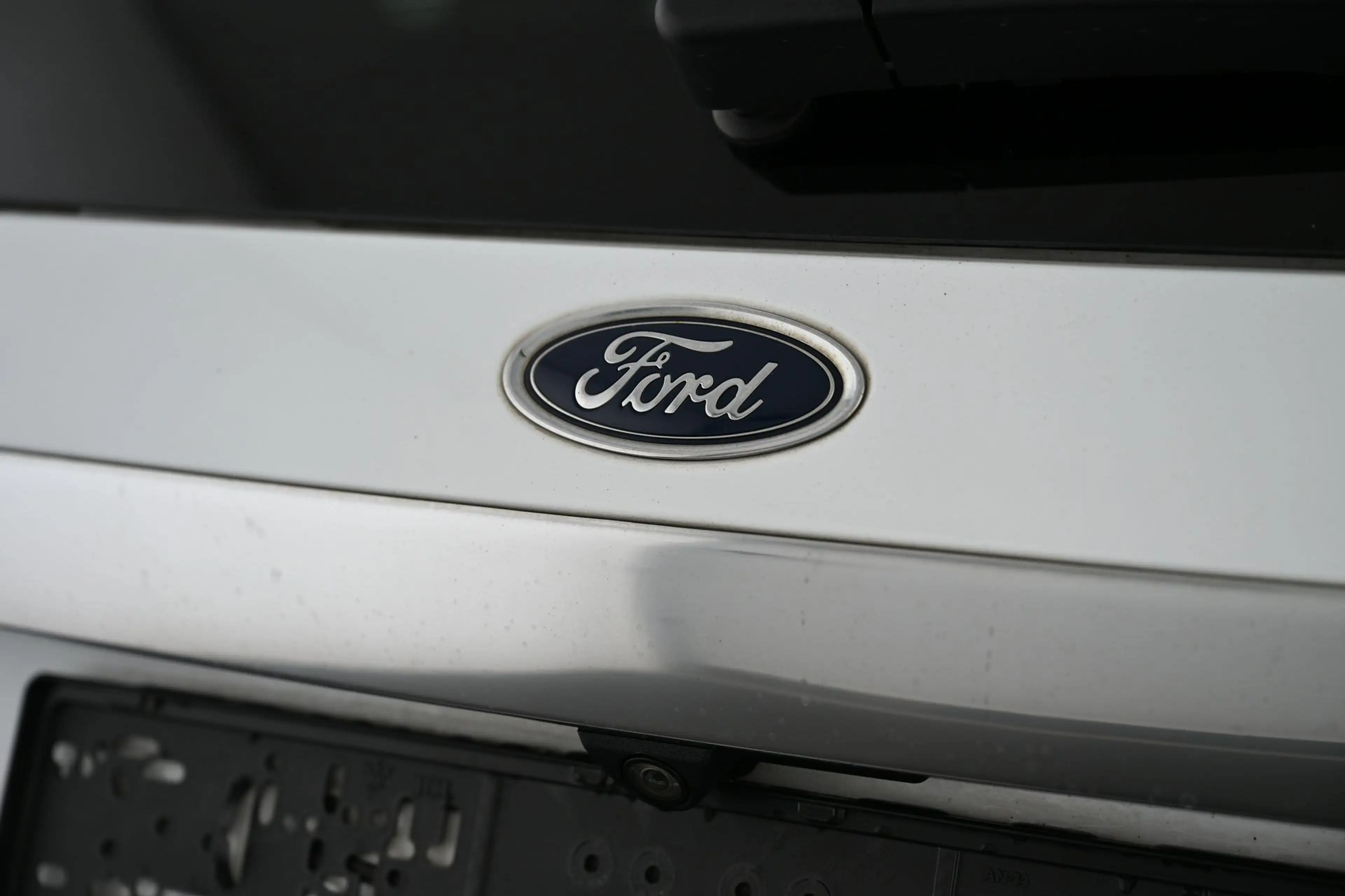 Ford S-Max 2.0 TDCi 190HK A8 Pickerl NEU — photo 13
