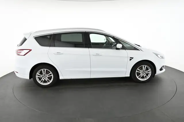 Ford S-Max view 6
