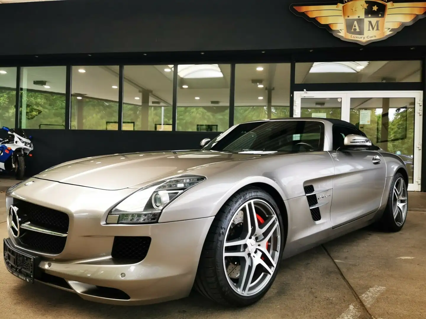 Mercedes-Benz SLS Roadster Alubeam-Metallic/B&O/Keyless/20 Silber - 1